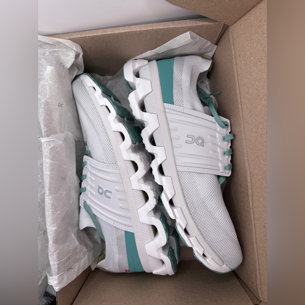 On Men’s Cloudswift 3 Running Size 11.5 White/Green NIB
